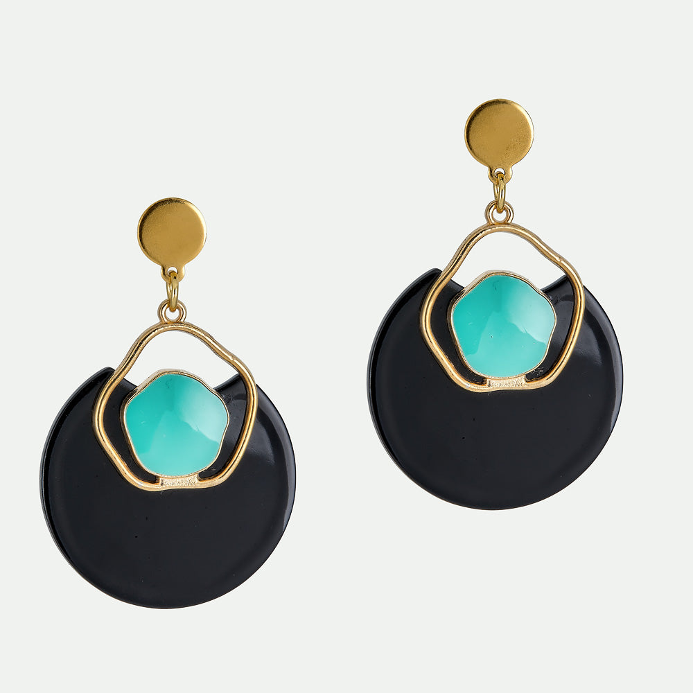 black earrings for women
